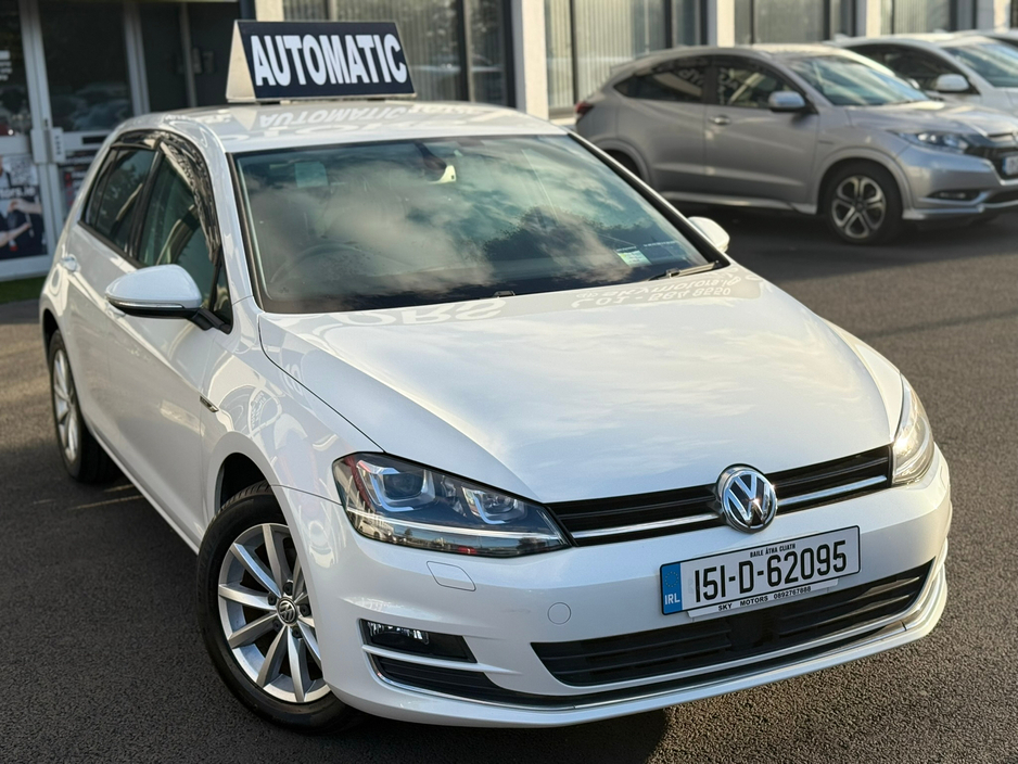 2015 Volkswagen Golf  €14,990