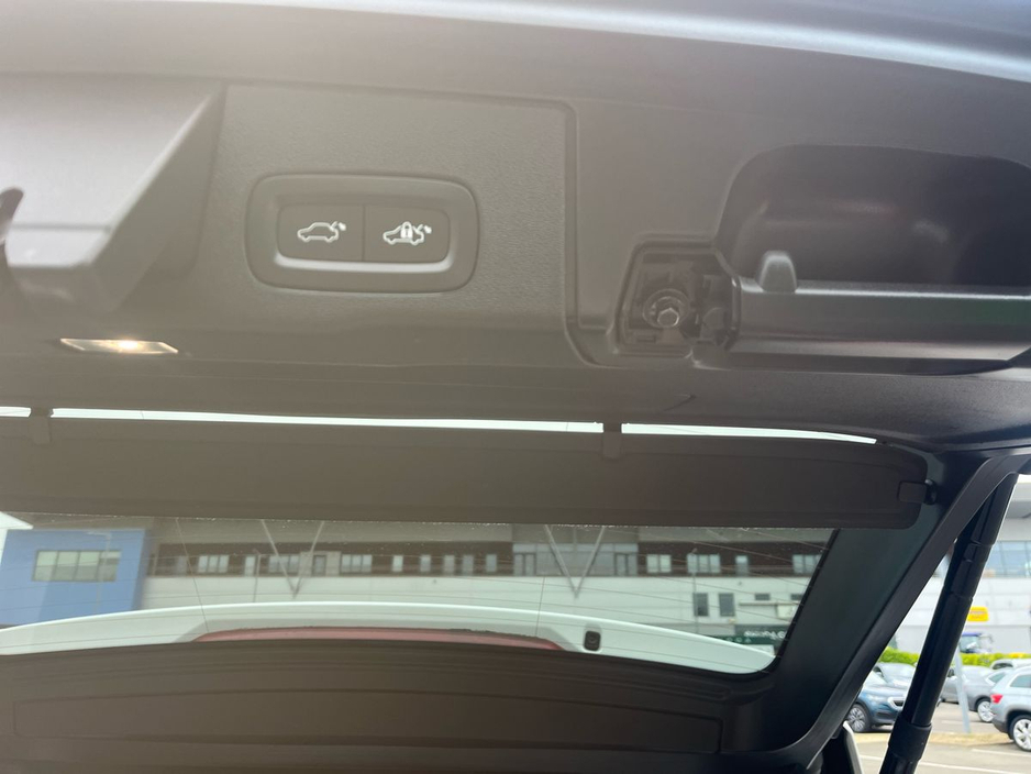 2023 Volvo XC60 T6 Recharge PHEV 350hp AWD AT8 Plus Dark - €44,900