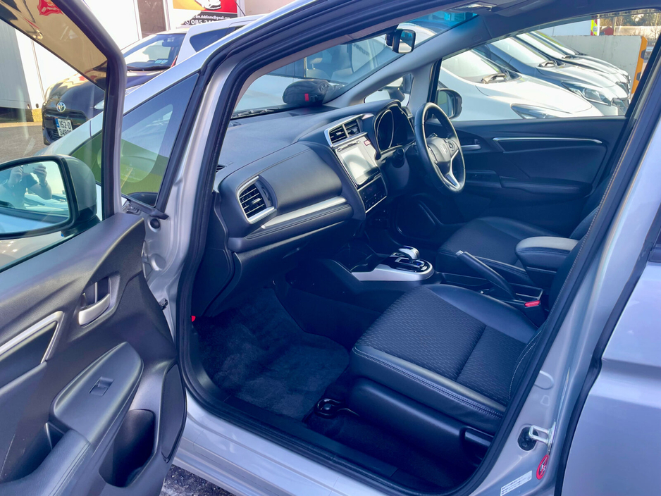 2014 Honda Fit  €8,999