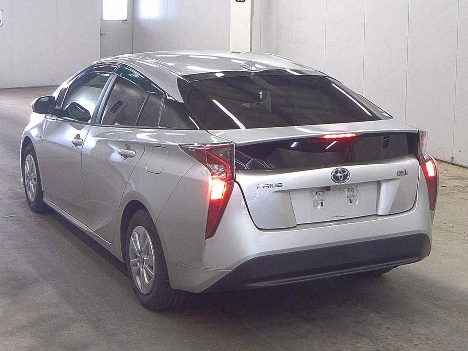 2017 Toyota Prius COMING SOON / HYBRID / AUTO / FINANCE