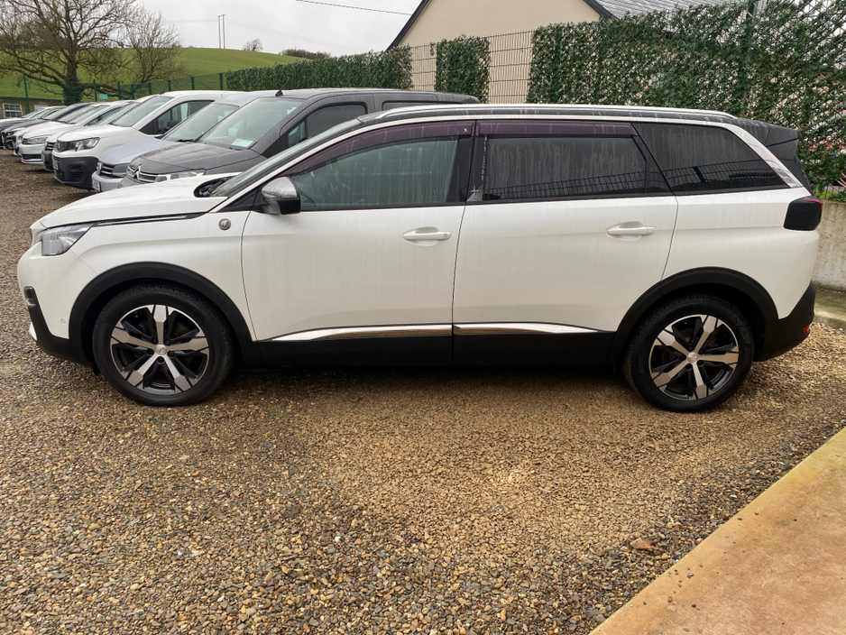 2020 Peugeot 5008 2.0 HDI CROSS CITY  AUTO €32,950