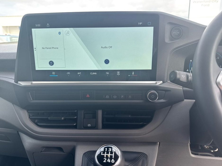 2025 Volkswagen Transporter  €33,495