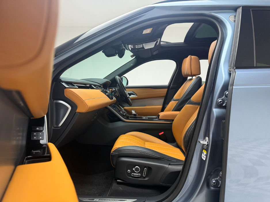 2022 Land Rover Range Rover Velar R-DYNAMIC HSE *PAN ROOF* €51,990