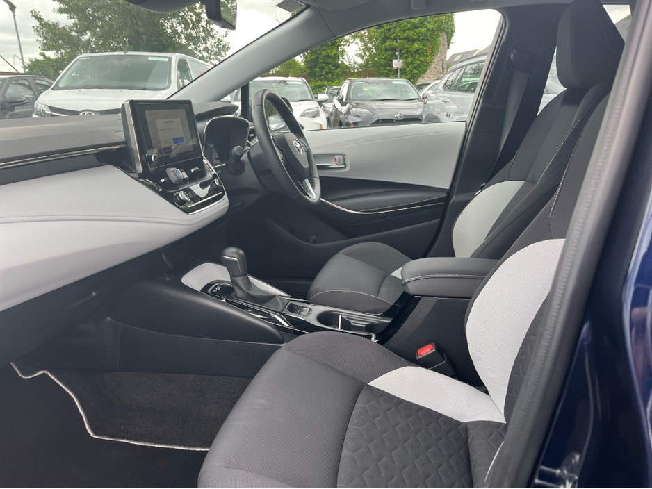 2022 Toyota Corolla SOL TOURING AUTO HYBRID - HEATED SEATS €30,888