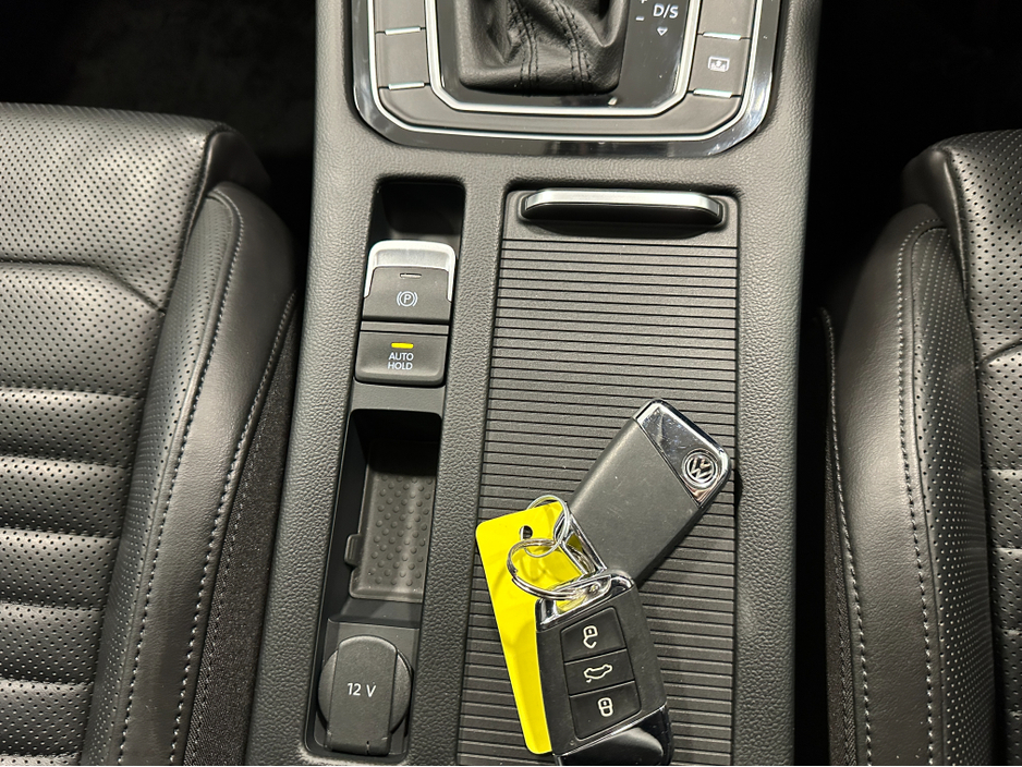 2019 Volkswagen Passat (191) PASSAT 2.0TDI DSG HIGHLINE LOW KMS VW/AUDI SPECIALISTS WWW.DENISDARCYCARS.IE €25,750