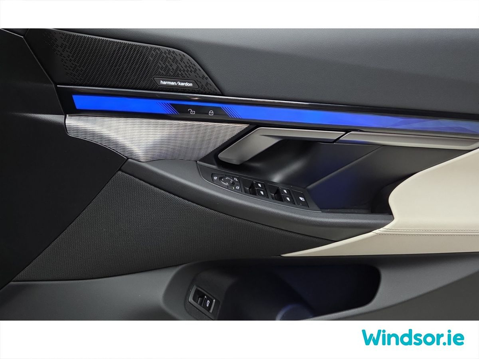 2023 BMW i5 MSPORT PRO 84 kWh €55,995