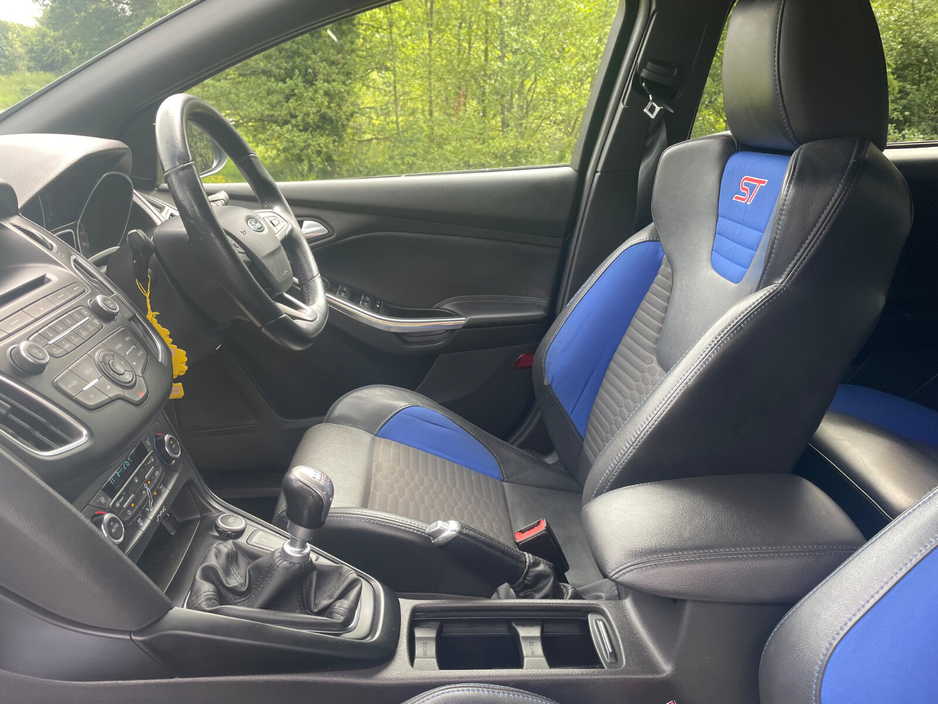 2015 Ford Focus 2.0 TDCi 180PS ST2 €9,995