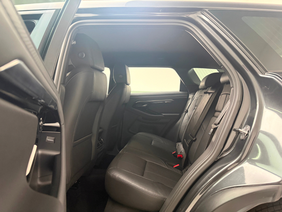 2022 Land Rover Range Rover Evoque S R-DYNAMIC P300E €37,990