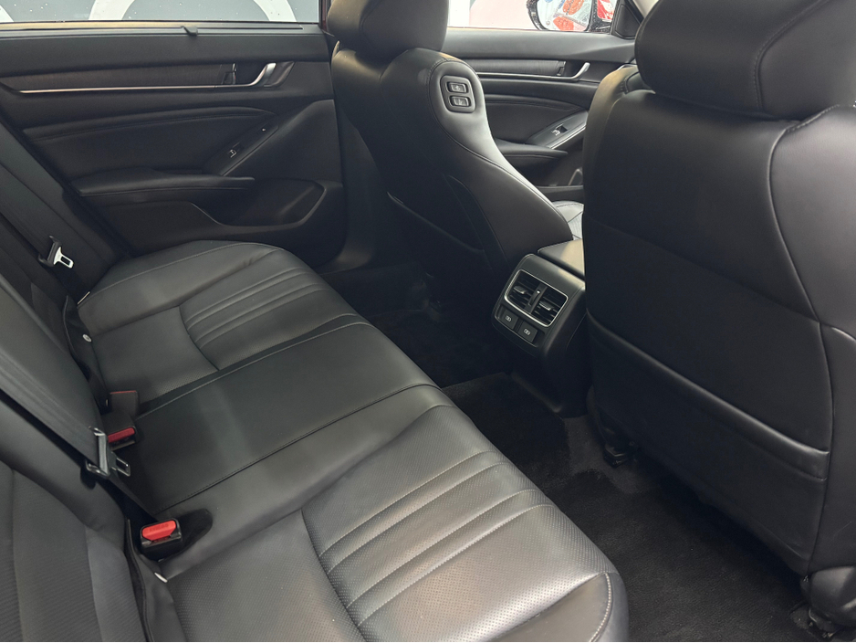 2022 Honda Accord €33950 2022 HONDA ACCORD 2.0 HYBRID - Rear Heated Seats - Sunroof €33,950