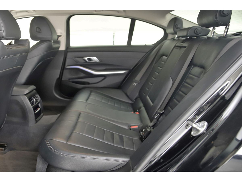 2020 BMW 3 Series 318D SPORT 3SSG 6SPD €29,890