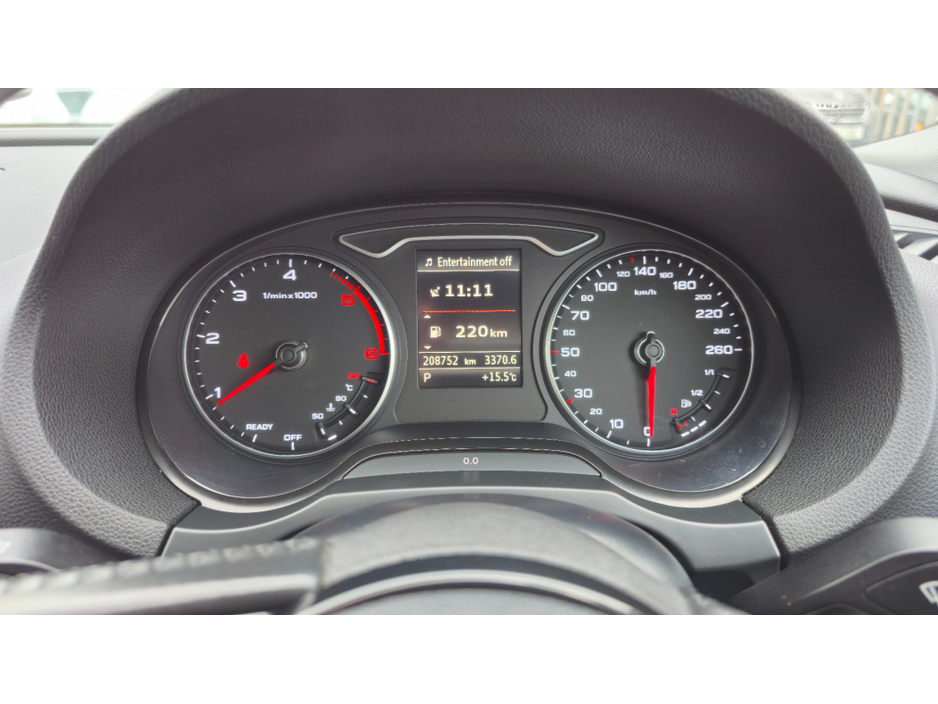 2017 Audi A3 Saloon LIMOUSINE 1.6 TDI 110 SE ST 4DR AUTO €16,450