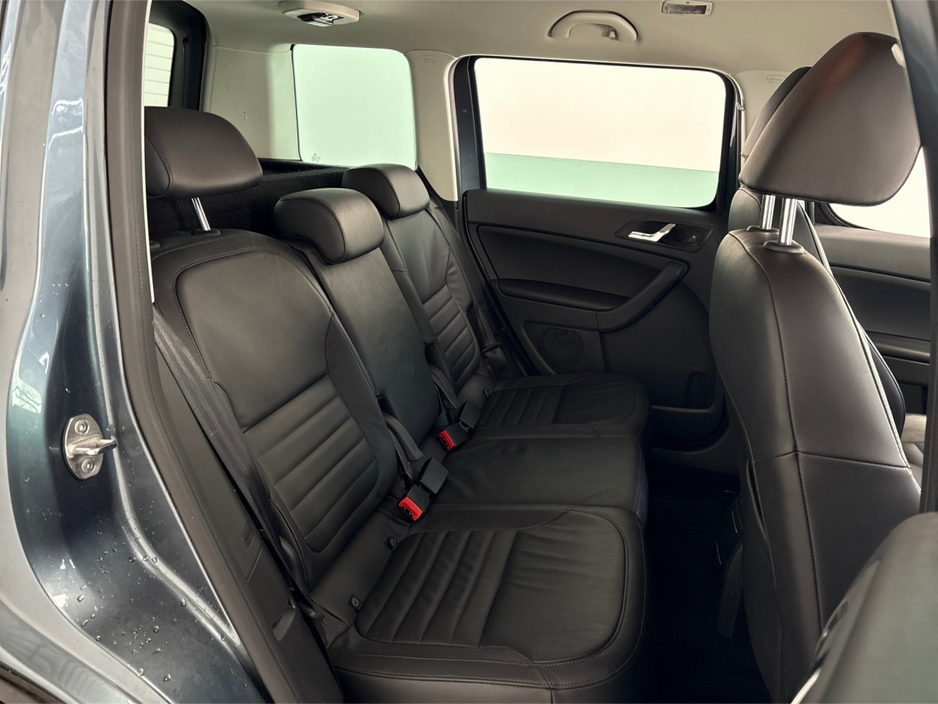 2016 Skoda Yeti OUTDOOR 2.0 TDI**TOUCHSCREEN BLUETOOTH MEDIA**MULTIFUNCTIONAL STEERING WHEEL**HEATED LEATHER SEATS**CRUISE CONTROL**PARKING SENSORS**AIR CONDTIONING**ELECTRIC WINDOWS **ISOFIX**FINANCE AVAILABLE** €11,995