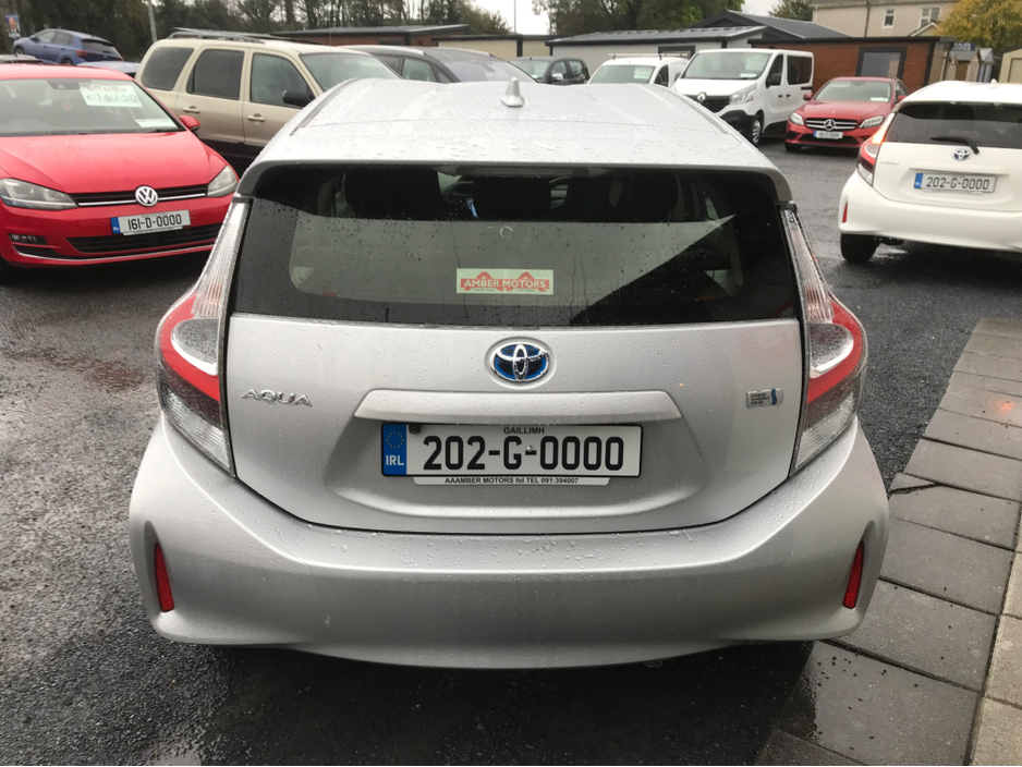 2020 Toyota Aqua AQUA 1.5 HYBRID €13,950