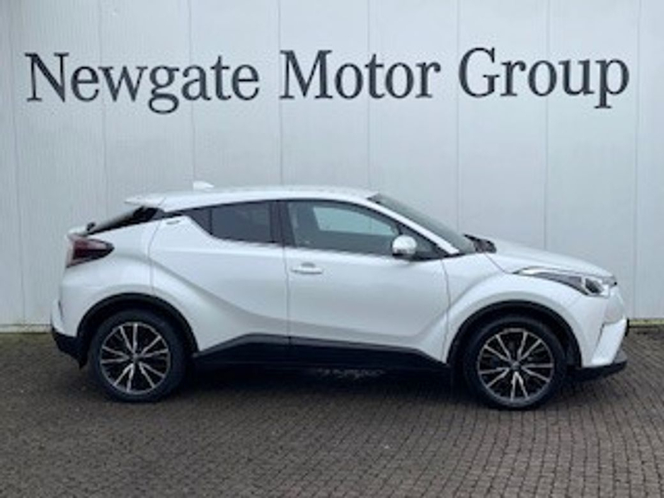 2022 Toyota C-HR 1.8 Hybrid Sol €25,950