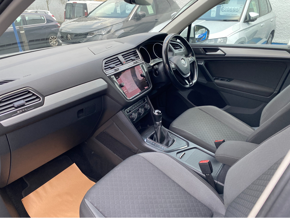2017 Volkswagen Tiguan 2.0 TDi SE €17,995