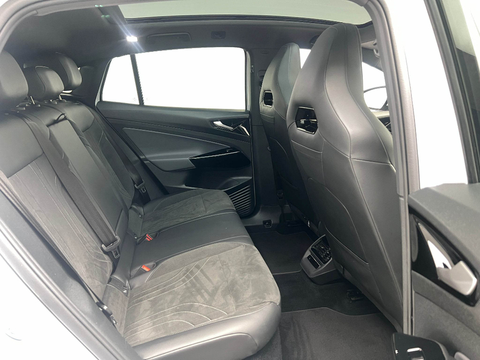 2023 Volkswagen ID.5 MAX PRO 77KWH €36,990