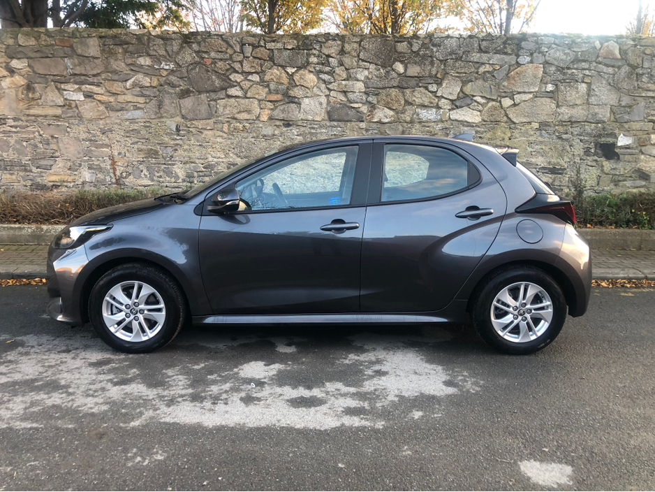 2023 Toyota Yaris LUNA AUTO  SOUTH DUBLIN  CAR 232 D €23,950