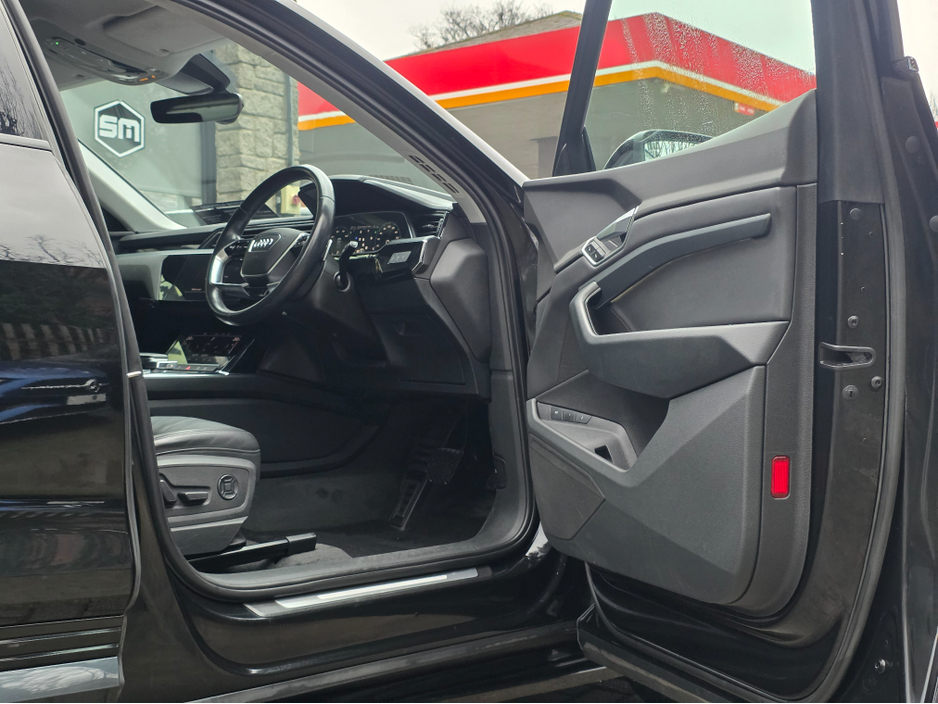 2020 Audi e-tron TECHNIK 50 QUATTRO AUTO. HUGE SPEC. FINANCE ARRANGED. SIMI. AA APPROVED.