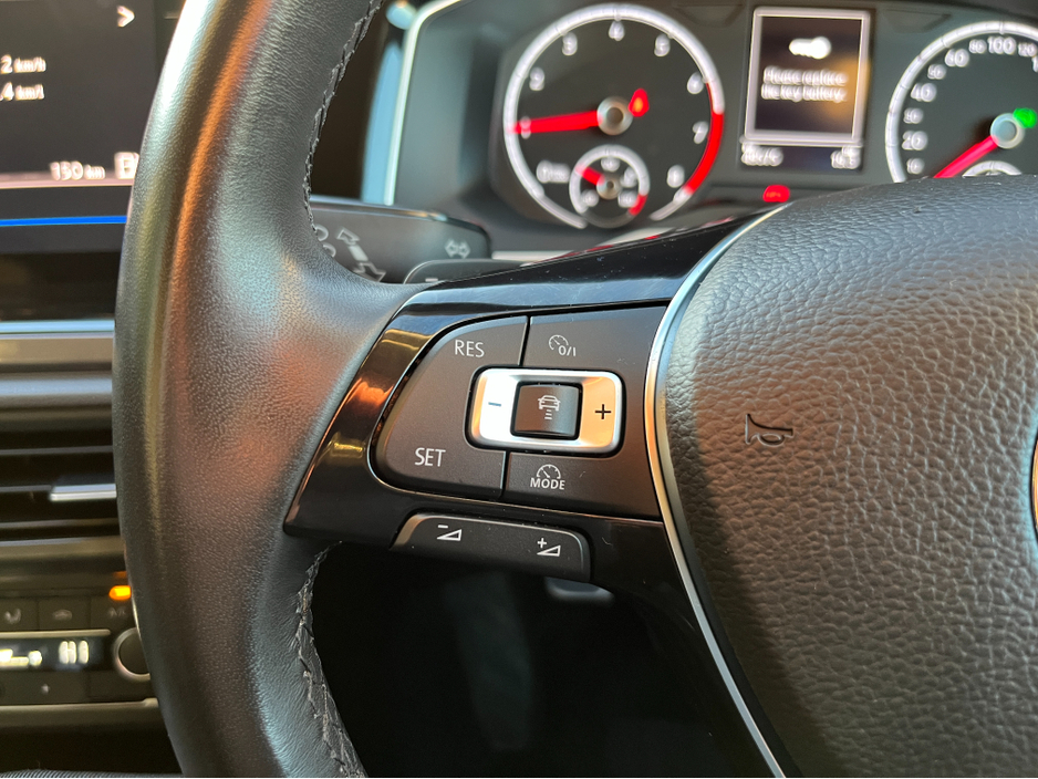 2018 Volkswagen Polo HIGHLINE AUTOMATIC 1.0 PETROL //HIGH SPEC//LOW MILES//ADAPTIVE CRUISE CONTROL//CARPLAY//REVERSE CAMERA//KEYLESS ENTRY// €14,950