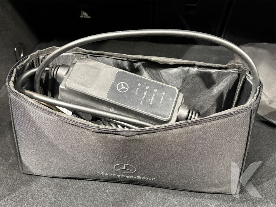 2022 Mercedes-Benz EQA EQA 250 AMG LINE - HEATED SEATS - REVERSE CAMERA - AMBIENT LIGHTING - ELECTRIC TAILGATE €28,950