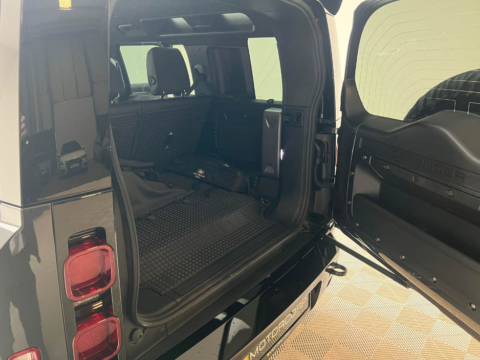 2024 Land Rover Defender HSE X-DYNAMIC P400E €92,990