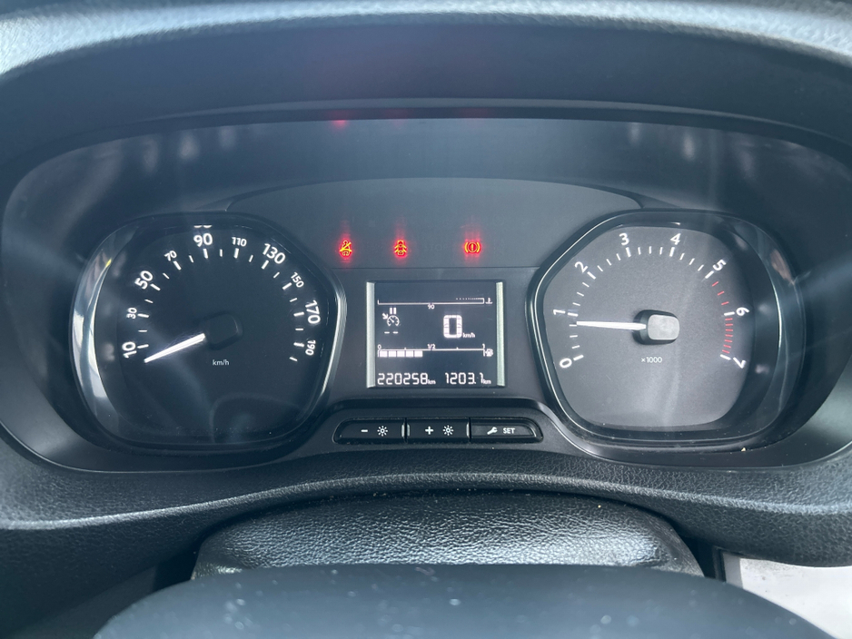 2021 Opel Vivaro L2H1 2900 1.5 5DR €11,950