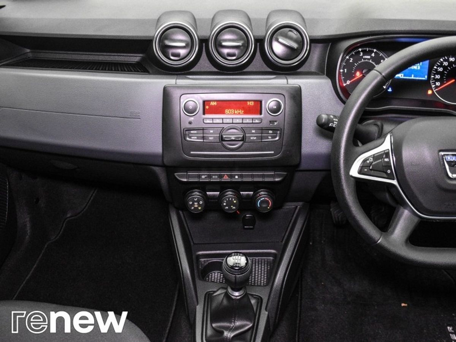 2020 Dacia Duster Blue dCi 115 Essential €13,400