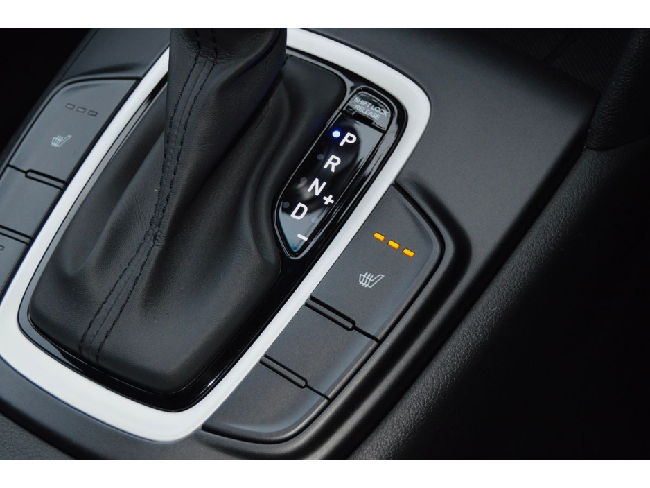 2020 Hyundai Kona 1.6 GDI Hybrid Executive €23,995