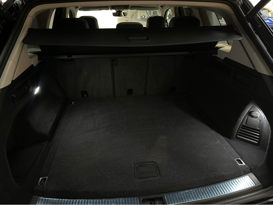 2024 Volkswagen Touareg 3.0 V6 TSIe  ELEGANCE 381PS €72,950