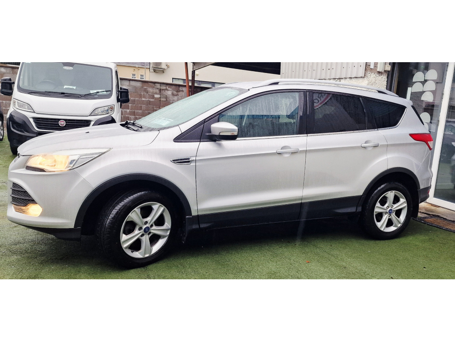 2015 Ford Kuga ZETEC 2.0 TD120 S6 M6 FWD €8,950