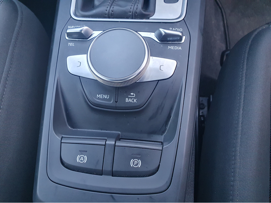 2023 Audi Q2 35 TFSI S-TRONIC 150HP SE 4DR AUTO €32,995