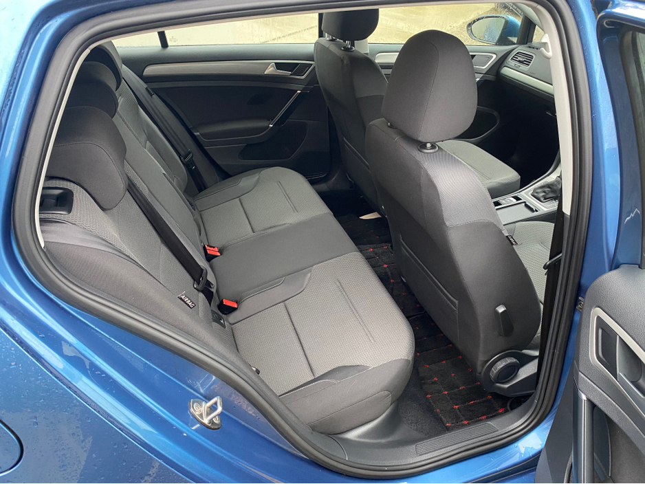 2015 Volkswagen Golf 1.2 TSI COMFORTLINE €13,500