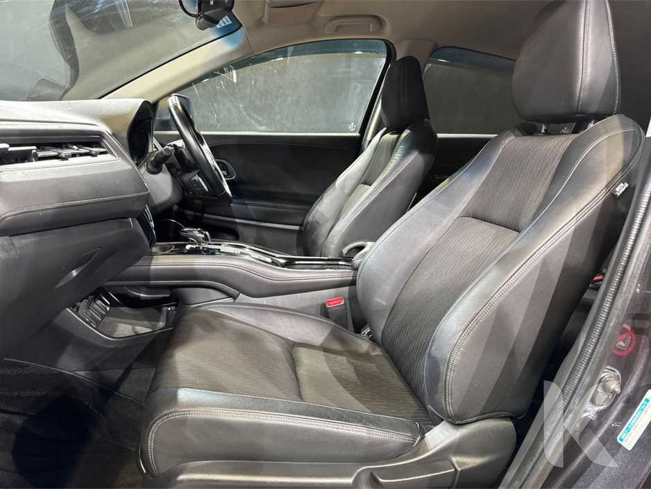 2020 Honda Vezel HYBRID 1.5L AUTOMATIC - HALF LEATHER UPHOLSTERY - REVERSE CAMERA - CRUISE CONTROL - A/C CONTROLS - ALLOY WHEELS €23,450