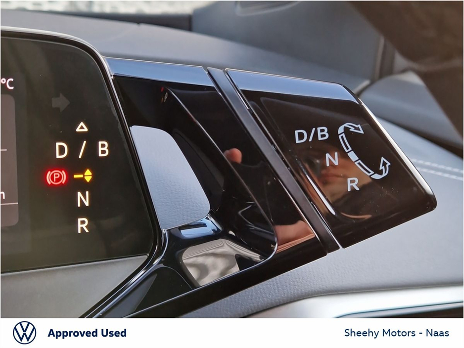 2023 Volkswagen ID.4 Life Dx 77kWh €32,995