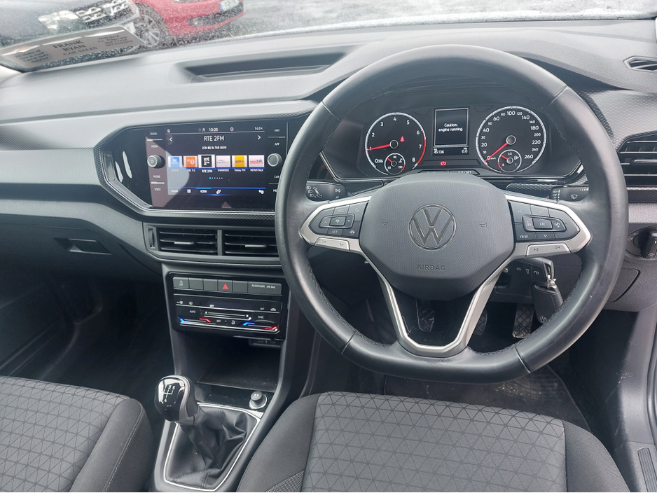 2022 Volkswagen T-Cross LIFE 1.0 TSI MANUAL 5SPEED 95BHP 5DR €23,500