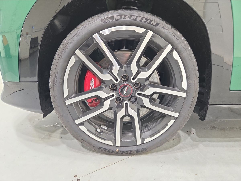 2026 MINI Aceman JCW