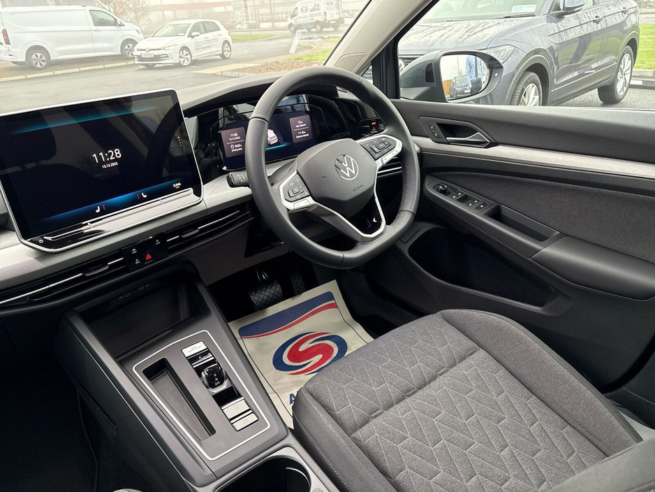 2026 Volkswagen Golf  €39,440