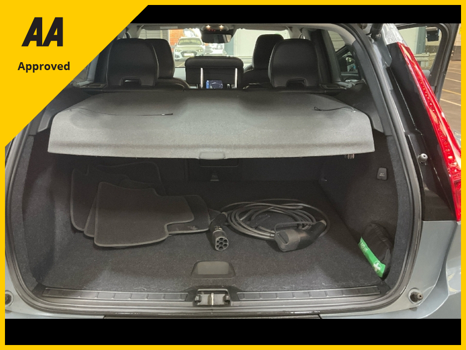 2022 Volvo XC40 2022 XC40 Petrol Plug In Hybird Plus Dark €34,950