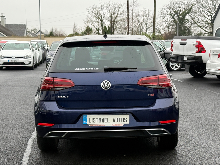2017 Volkswagen Golf COMFORTLINE 1.2 AUTOMATIC * REAR VIEW CAMERA, AUTO LIGHTS, ADAPTIVE CRUISE CONTROL, POWERED FOLDING HEATED MIRRORS, LUMBAR SUPPORT, 2 KEYS, TOUCH SCREEN RADIO, MULTIFUNCTION STEERING WHEEL* €17,950