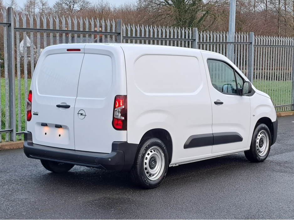 2026 Opel Combo KOMFORT  L1H1 1.5TD 100BHP  **LED HEADLIGTS** €21,098