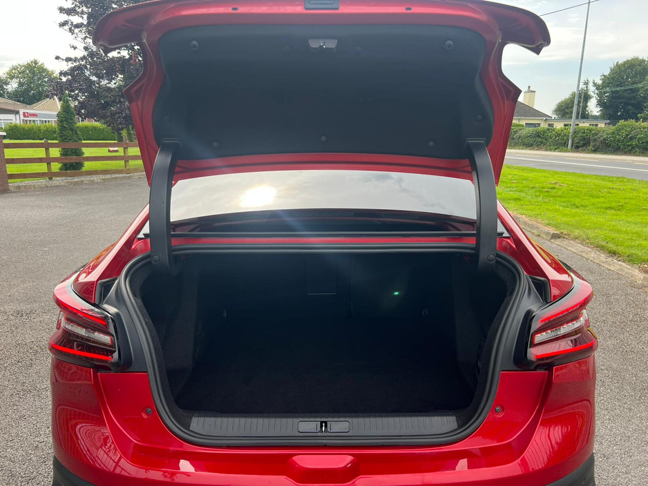 2024 Citroen C4X BlueHDi 130 S&amp;S EAT8 €6.4 Max €33,950