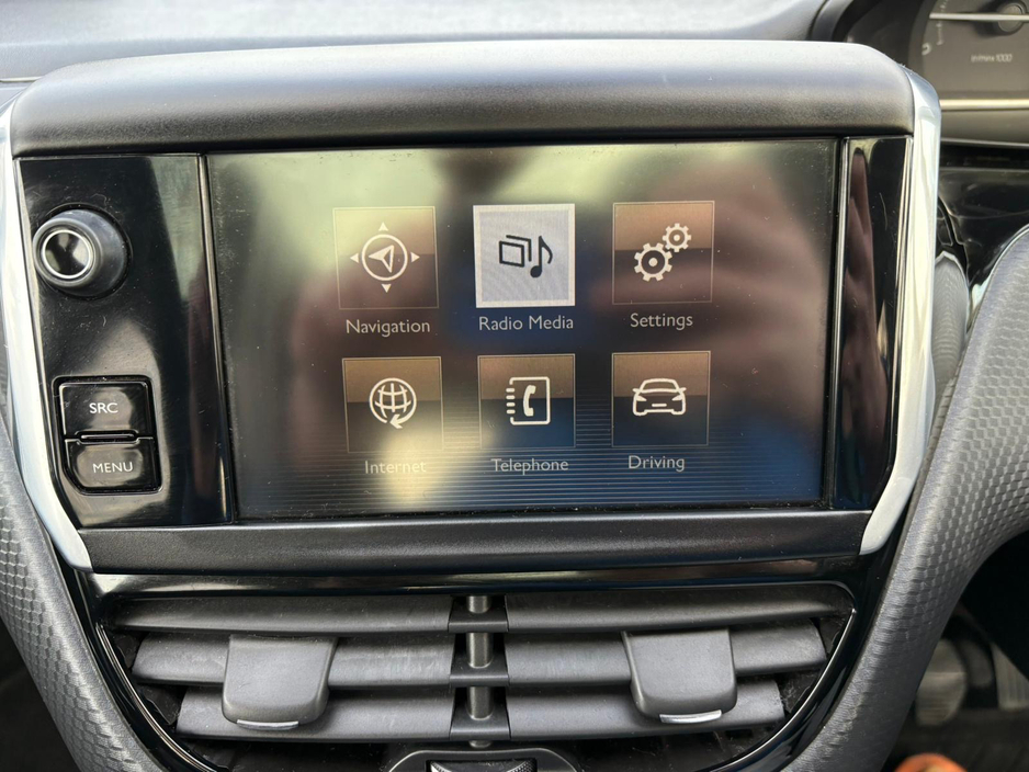 2016 Peugeot 2008 ONE OWNER LOW MILEAGE ALLURE MODEL €8,780