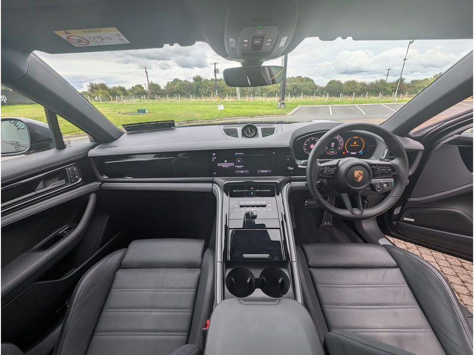 2025 Porsche Panamera Hybrid 4 - 4+1 Adaptive Cruise Control *ARRIVING SOON* €129,888