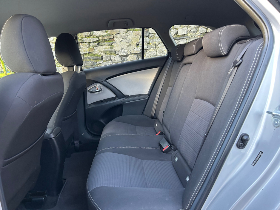 2016 Toyota Avensis 2.0 D-4D OVERMOUNT ED. PLUS 141BHP BUSINESS EDITION €8,495