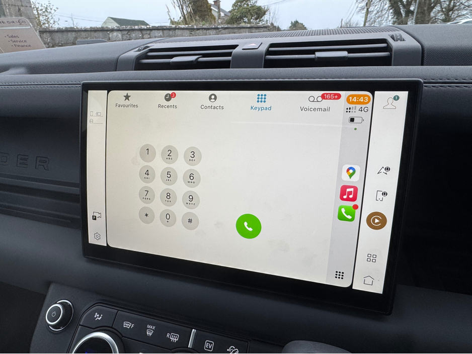 2025 Land Rover Defender P300e X-DYNAMIC SE URBAN SPEC PHEV AUTO €109,950