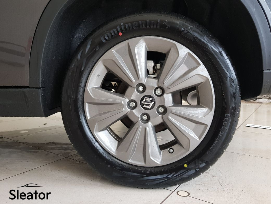 2026 Suzuki Vitara Motion AGS €35,600