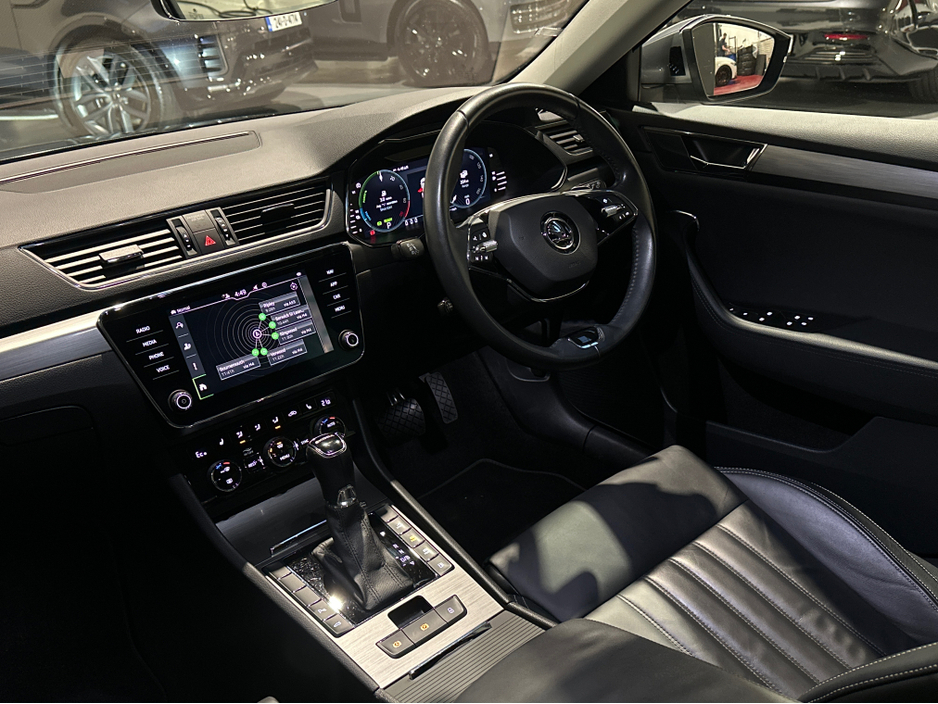 2023 Skoda Superb ESTATE E-HYBRID AUTOMATIC €29,950