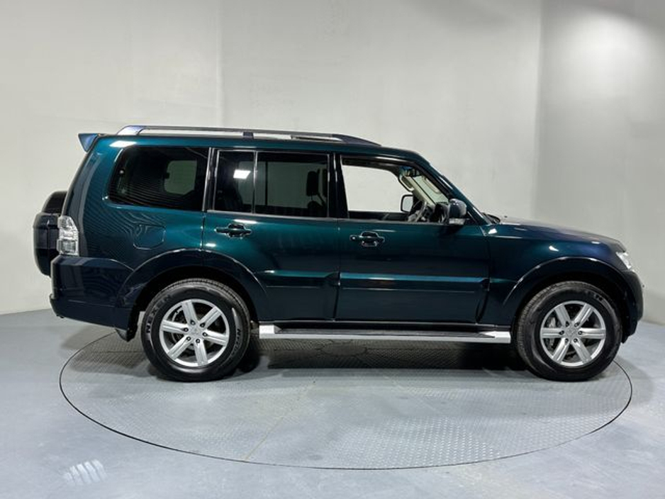 2017 Mitsubishi Pajero 3.2 DiD LWB 2 Seater N1 Commercial €27,500