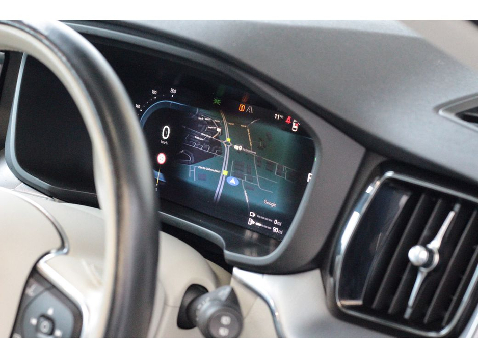 2021 Volvo XC60 T6 Inscription Expression €38,899