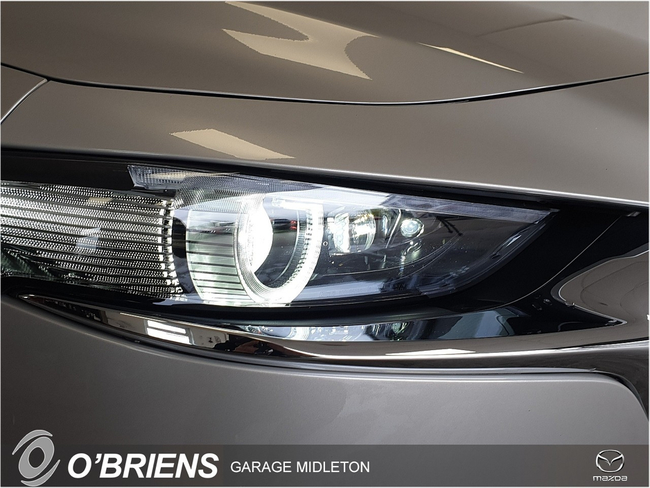 2024 Mazda Mazda3 2024 Mazda3 4SN e-SKYACTIV X 186ps 6MT FWD Exclusive-line SUNR €31,900